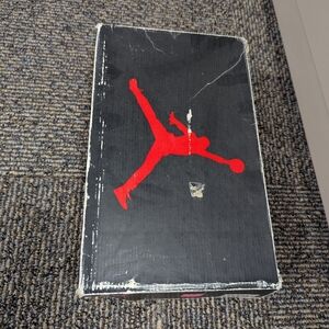 Nike Air Jordan Black and Red Vintage Shoe Box